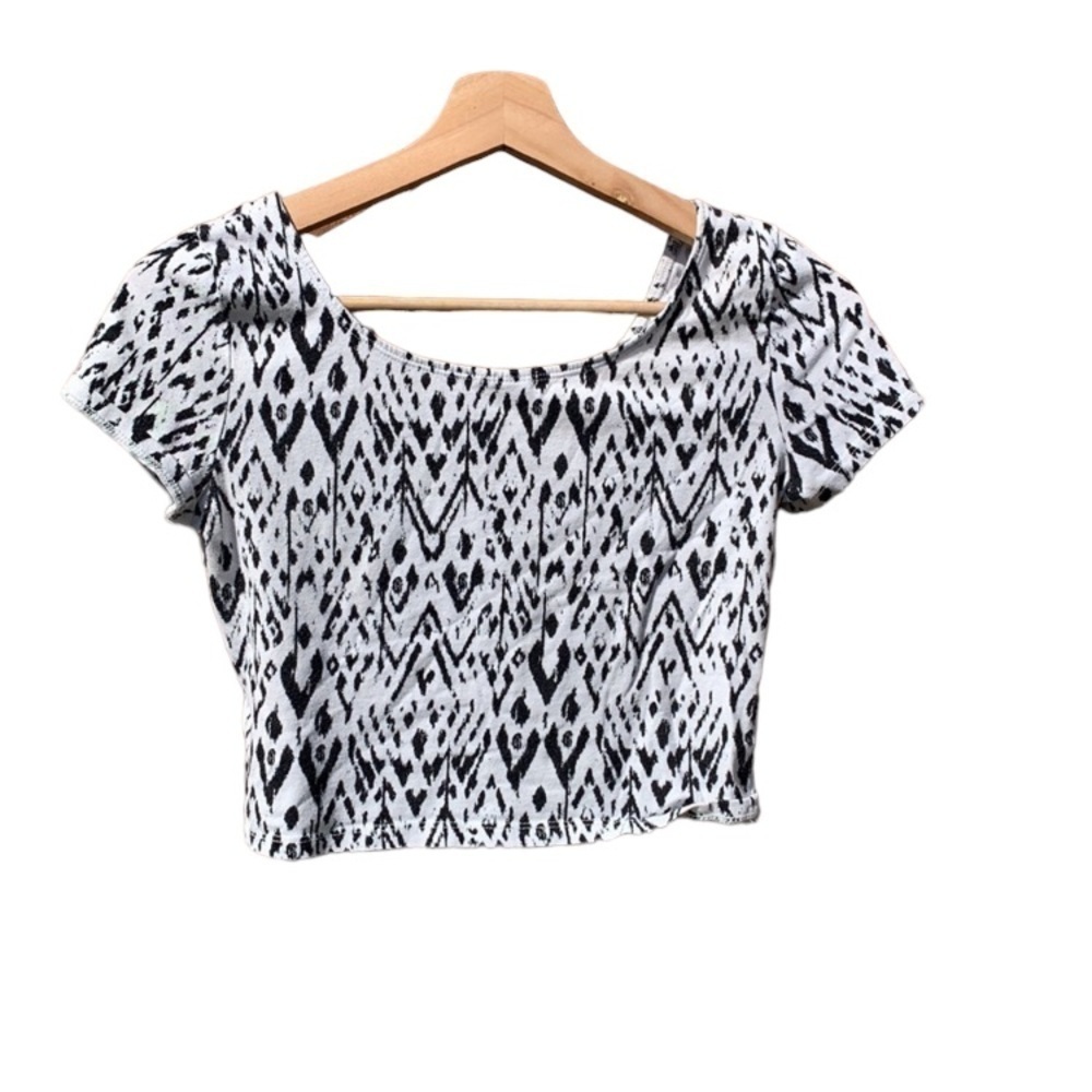 Divided small crop top - Picture 2 of 3